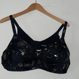 Torrid Dream Wire-Free Lightly Lined Bra.  NWT 46B